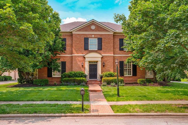 3762 Pembrooke Green E, New Albany, OH 43054