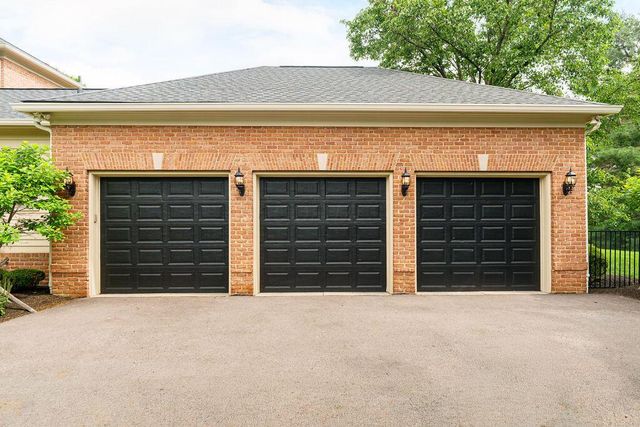 3762 Pembrooke Green E, New Albany, OH 43054