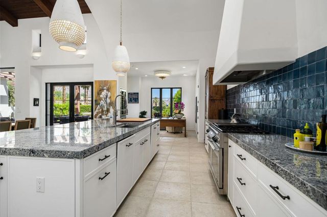 53660 Del Gato Drive, La Quinta, CA 92253