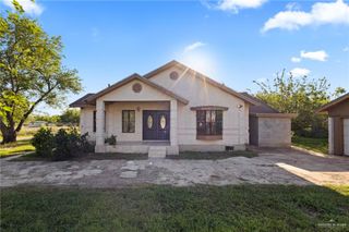 5913 N Mile 4 1/2 W, Weslaco, TX 78599