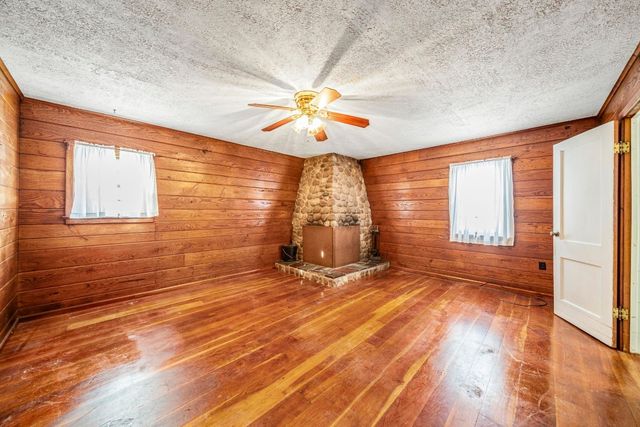 2114 CANTON Avenue, Erie, PA 16508