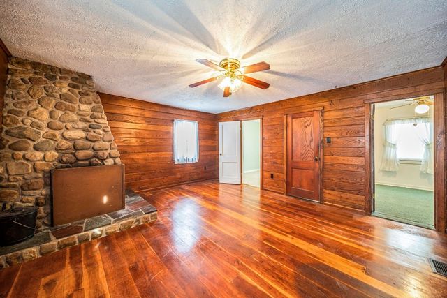 2114 CANTON Avenue, Erie, PA 16508