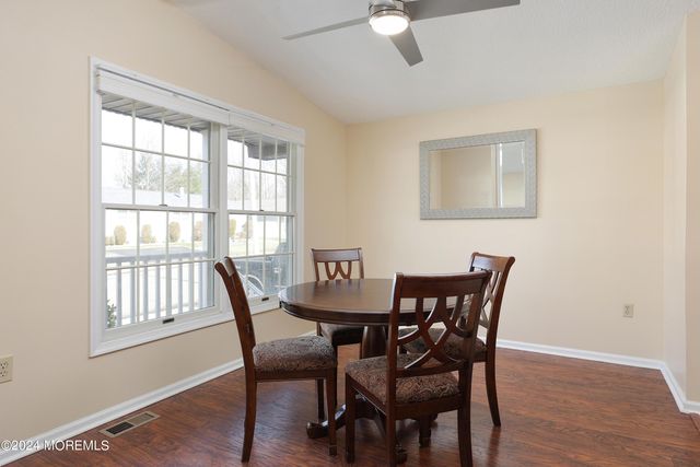 16 Pine Tree Lane, Manalapan, NJ 07726