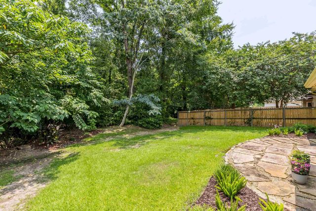 9379 Boone Dr, Baton Rouge, LA 70810
