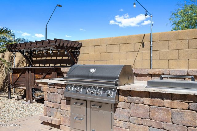 624 W BLUE RIDGE Drive, San Tan Valley, AZ 85140