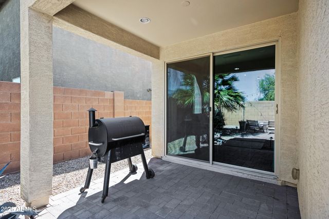 624 W BLUE RIDGE Drive, San Tan Valley, AZ 85140