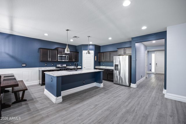 624 W BLUE RIDGE Drive, San Tan Valley, AZ 85140