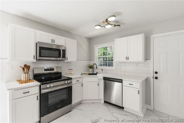 724 Skycliff Court, Fayetteville, NC 28311