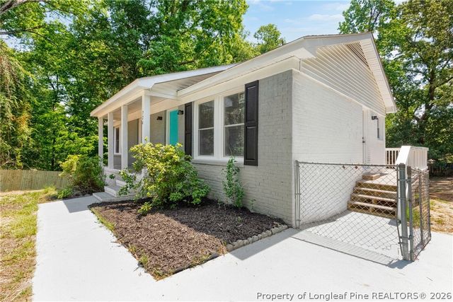 724 Skycliff Court, Fayetteville, NC 28311