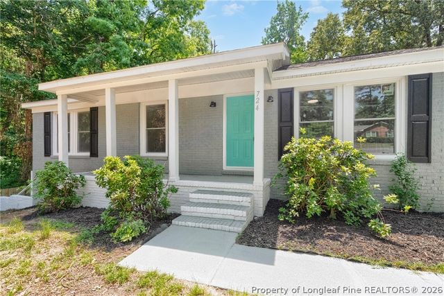 724 Skycliff Court, Fayetteville, NC 28311