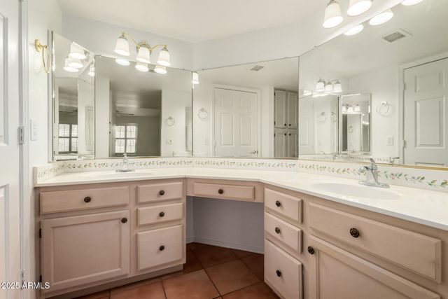 9113 W KIMBERLY Way, Peoria, AZ 85382