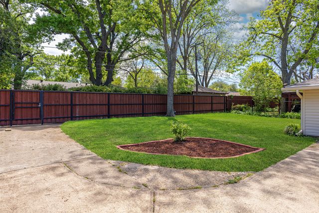 7024 Freemont Street, Dallas, TX 75231