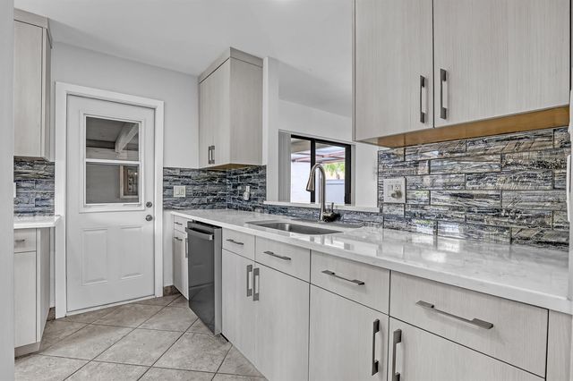 14735 Wildflower Lane, Delray Beach, FL 33446