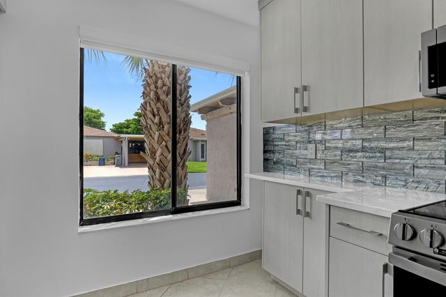 14735 Wildflower Lane, Delray Beach, FL 33446