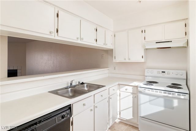 2028 Mesquite Lane 302, Laughlin, NV 89029