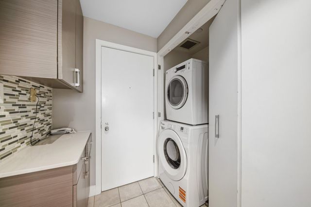 5100 San Felipe Street 374E, Houston, TX 77056