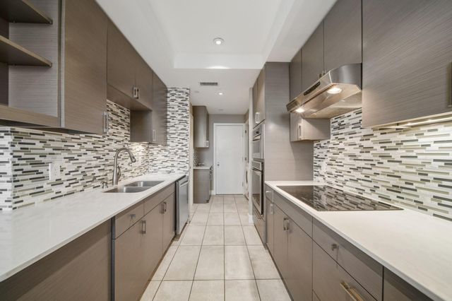 5100 San Felipe Street 374E, Houston, TX 77056