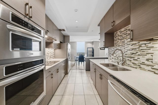 5100 San Felipe Street 374E, Houston, TX 77056