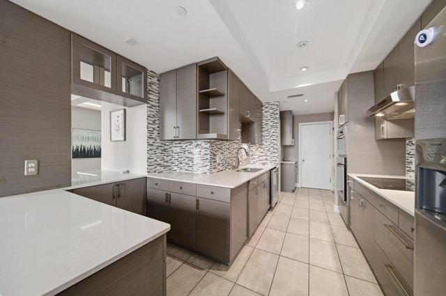 5100 San Felipe Street 374E, Houston, TX 77056