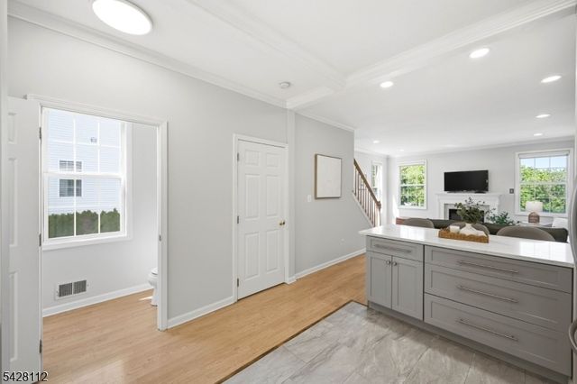 419 Hartford Dr, Nutley Twp., NJ 07110