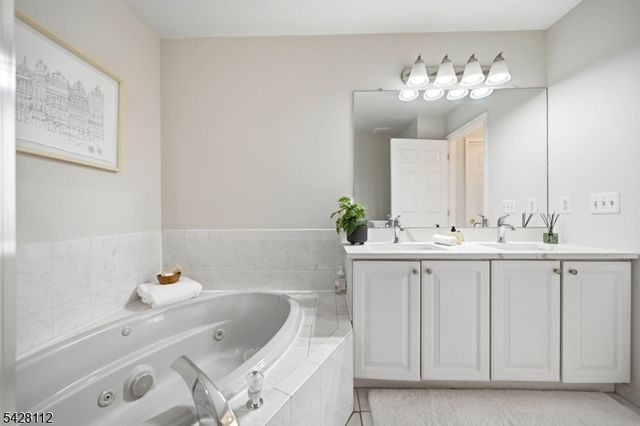419 Hartford Dr, Nutley Twp., NJ 07110