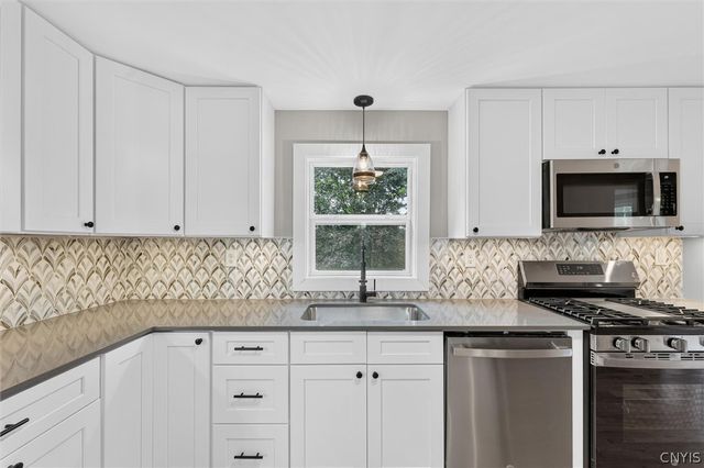 6932 Bush Road, Pompey, NY 13078
