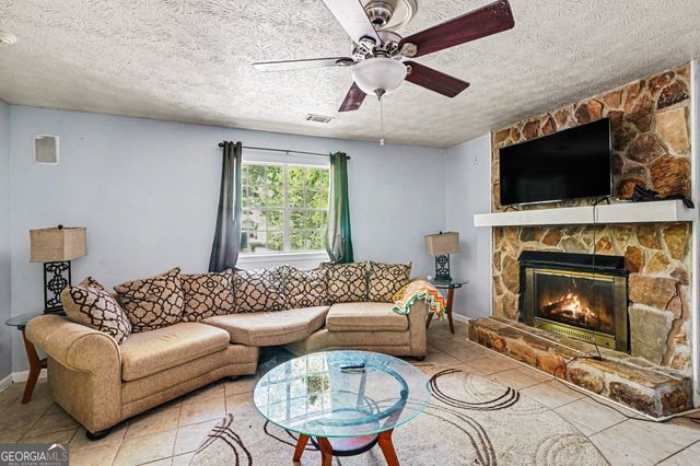 10968 Highridge Court, Hampton, GA 30228