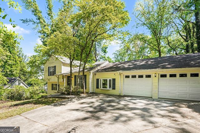 10968 Highridge Court, Hampton, GA 30228