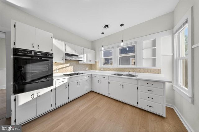 615 W 13TH, New Castle, DE 19720