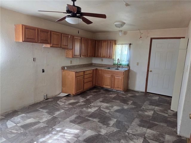 218 E 5th Street, Cherryvale, KS 67335