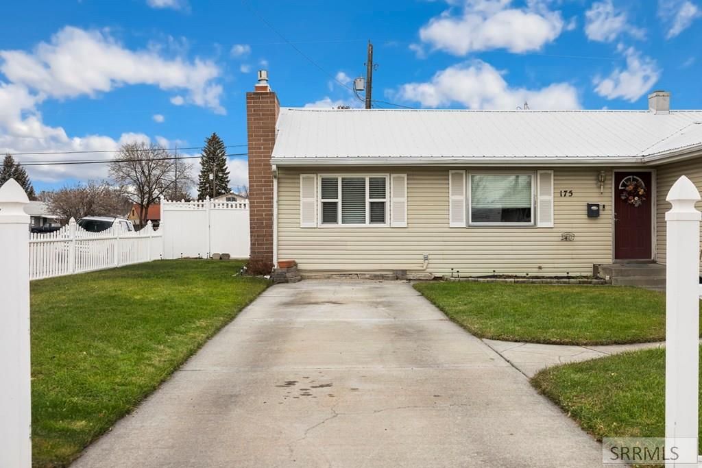 Image 4 of property listing at 175 Alpine Drive, Idaho Falls, ID 83402