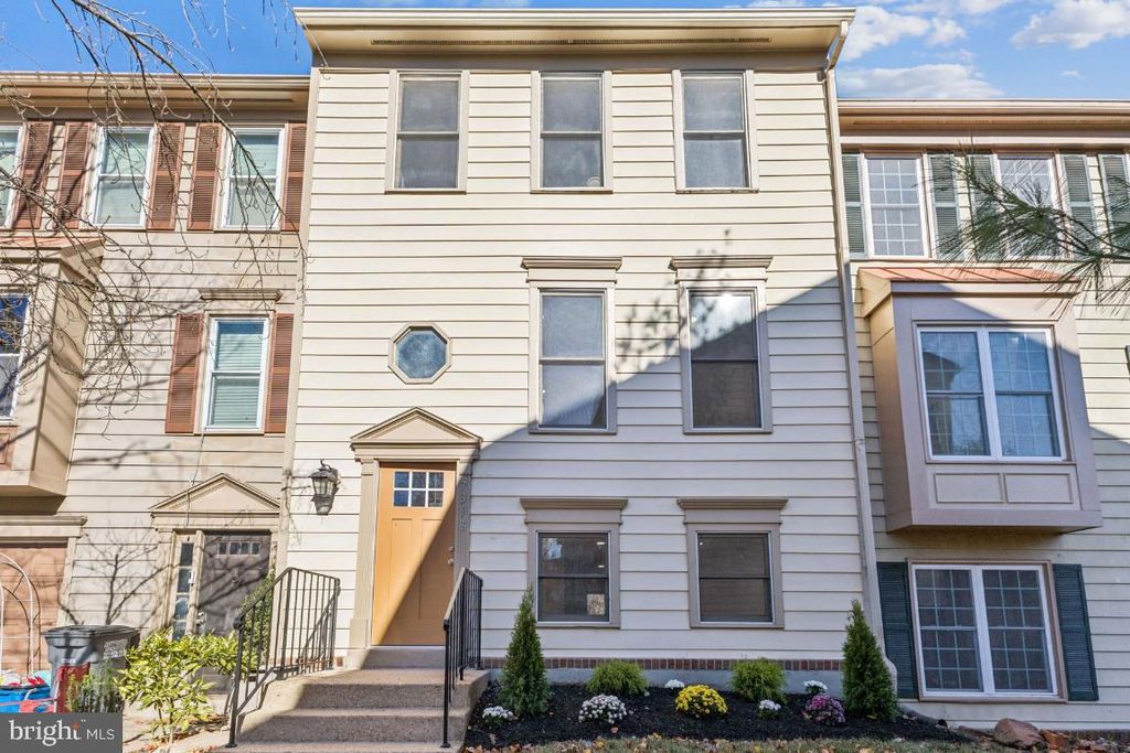 7398 BARBADOS LN, Manassas, VA 20109