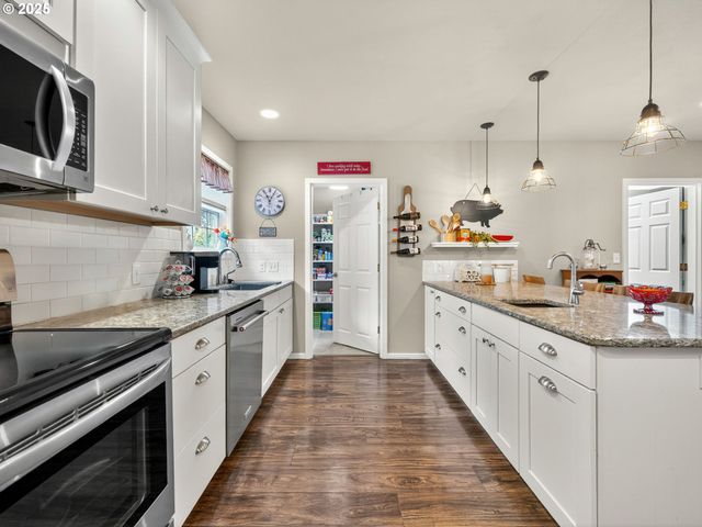 22035 Se FIRWOOD Rd, Sandy, OR 97055