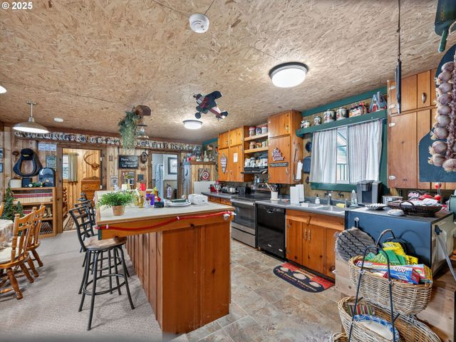 22035 Se FIRWOOD Rd, Sandy, OR 97055
