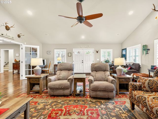 22035 Se FIRWOOD Rd, Sandy, OR 97055