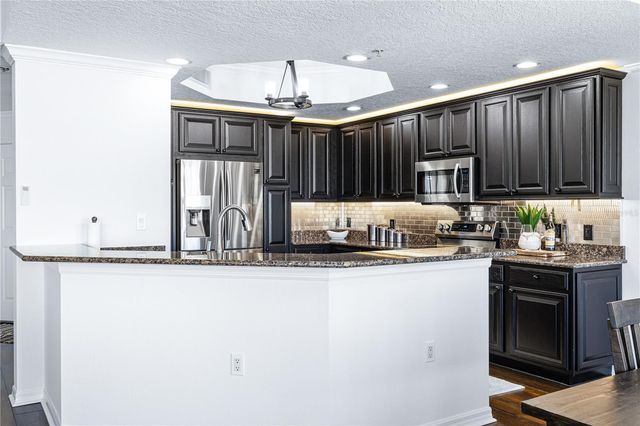 371 CHANNELSIDE WALK WAY 1103, Tampa, FL 33602