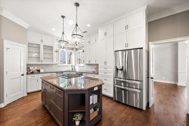 106 San Jacinto Court, Southlake, TX 76092