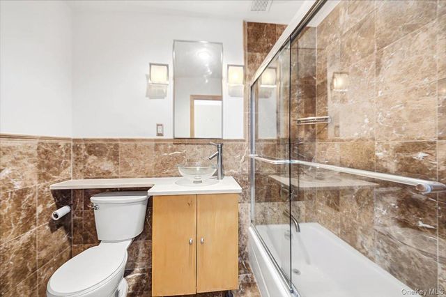 23 Water Grant Street 10B, Yonkers, NY 10701