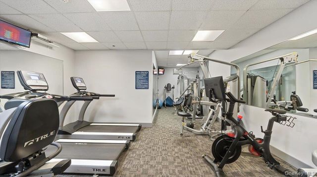 23 Water Grant Street 10B, Yonkers, NY 10701