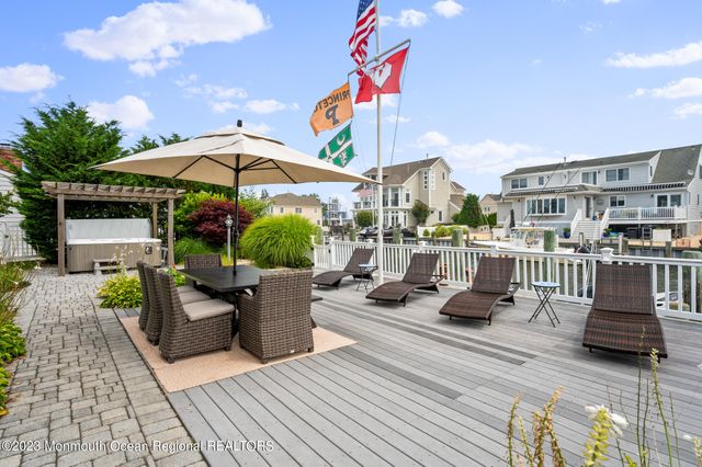 212 Helm Road, Mantoloking, NJ 08738