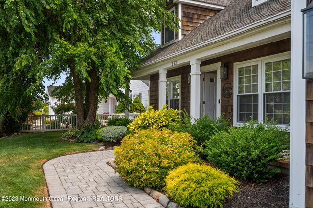 212 Helm Road, Mantoloking, NJ 08738