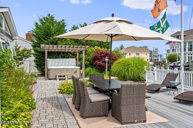 212 Helm Road, Mantoloking, NJ 08738
