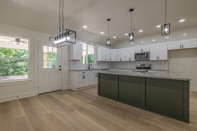 3455 Madison County Road 8270, Huntsville, AR 72740