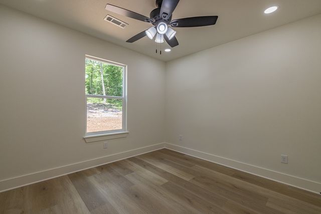 3455 Madison County Road 8270, Huntsville, AR 72740