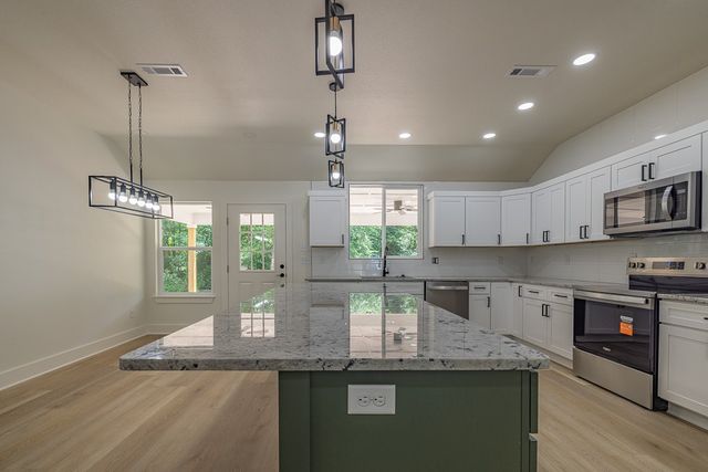 3455 Madison County Road 8270, Huntsville, AR 72740