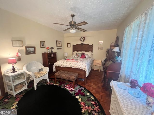 3115 East Fairview Rd, Mcdonough, GA 30252