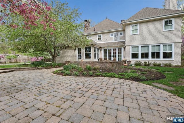 128 Westervelt Avenue, Tenafly, NJ 07670