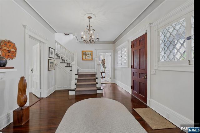 128 Westervelt Avenue, Tenafly, NJ 07670