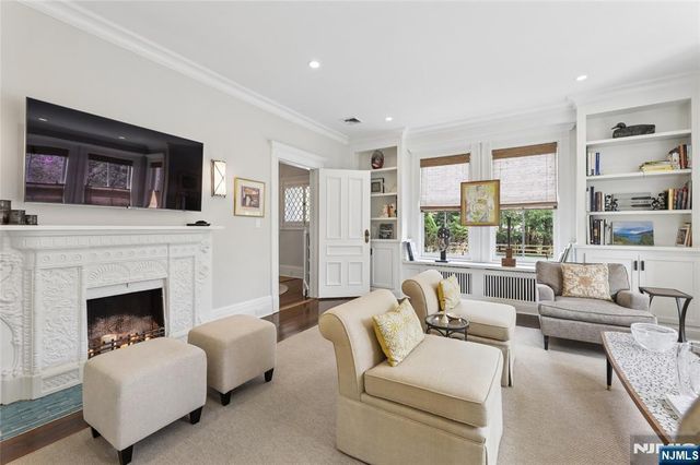128 Westervelt Avenue, Tenafly, NJ 07670