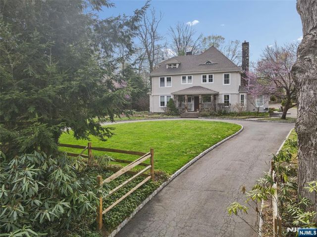 128 Westervelt Avenue, Tenafly, NJ 07670